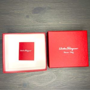 SALVATORE FERAGAMO gift box